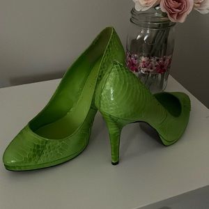 Women’s heels size 8.5 - Ralph Lauren